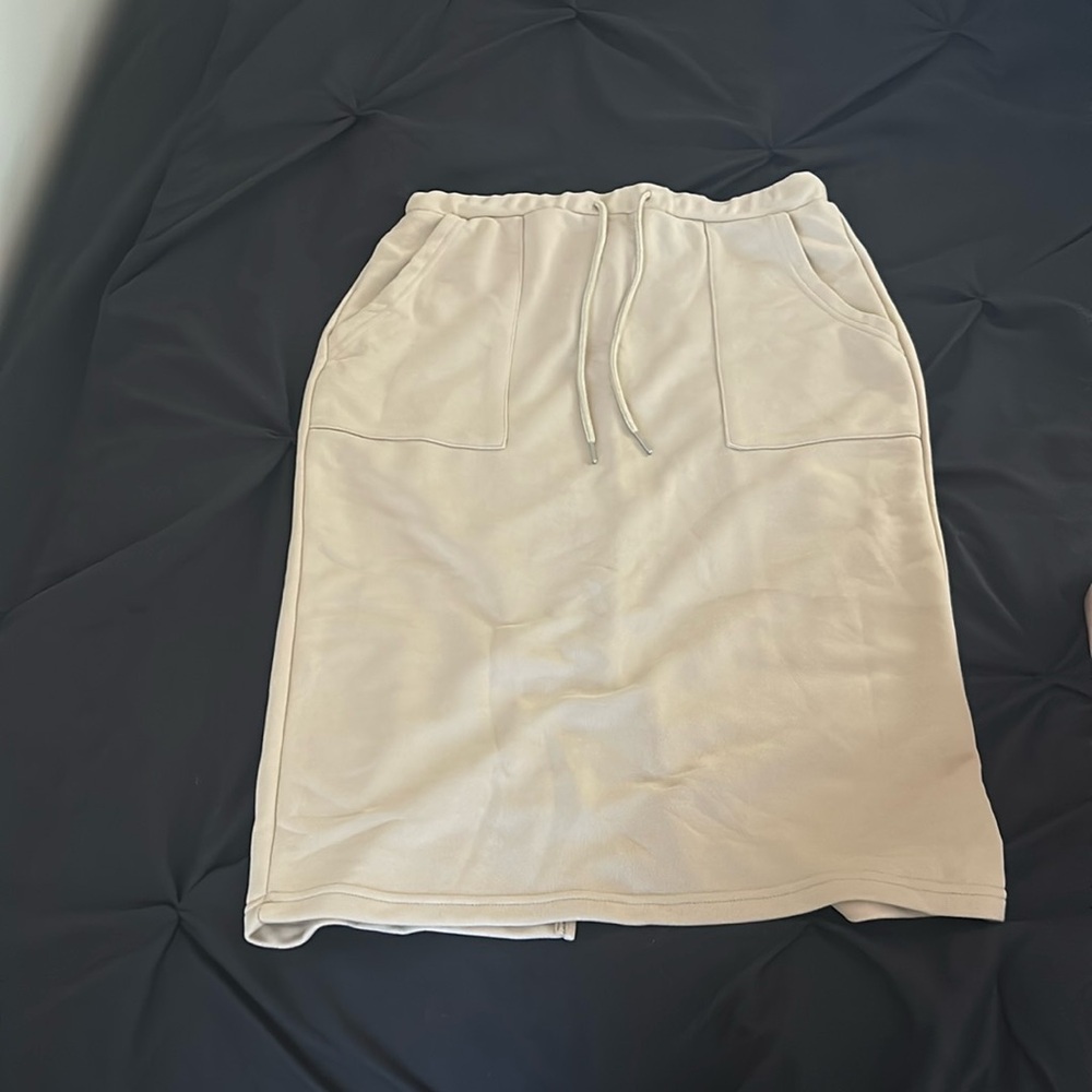 SHEIN L Tan Pencil Skirt